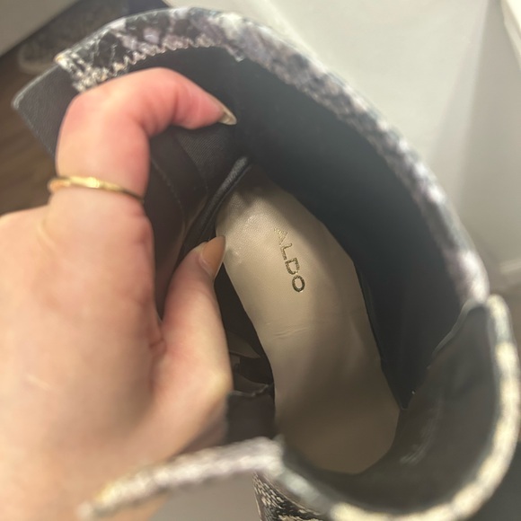 Booties - Picture 4 of 5